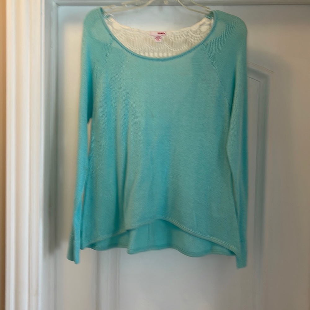 Bongo sweater in size Large NWOT